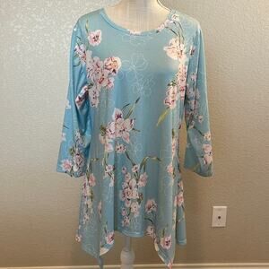 Women’s Mirol Light Blue Floral Blouse Size Large